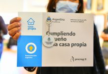 Se entregaron créditos Casa Propia a vecinos y vecinas de Escobar