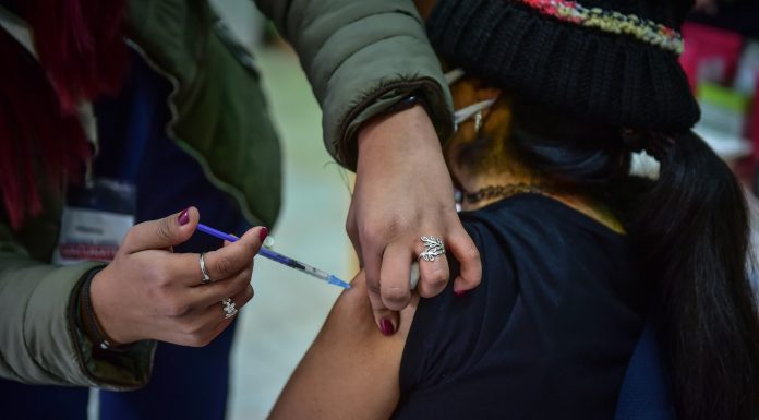 Covid-19: la histórica campaña de vacunación alcanzó medio millón de dosis aplicadas en Escobar