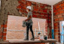 Continúan las obras de infraestructura en 12 escuelas y jardines públicos del distrito