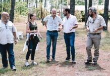 Sujarchuk junto una comitiva municipal viajó a Corrientes tras los incendios