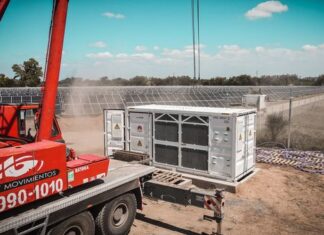 La Municipalidad colocó el transformador en el Parque Solar Municipal de Loma Verde