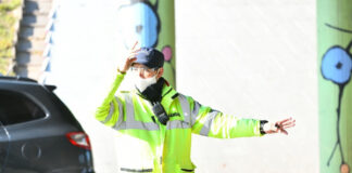 La Municipalidad les exige a los barrios cerrados que reglamenten el ingreso y egreso de todos los vehículos que obstruyen la vía pública en los accesos a sus predios