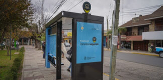 Avanza la instalación de Paradas Seguras en todo el distrito