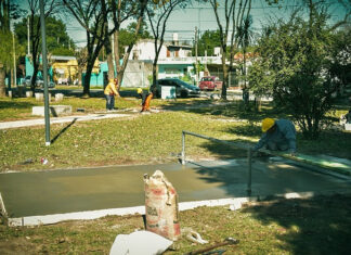 Garín: avanzan las obras de puesta en valor en la plaza Sarmiento y el cementerio