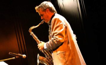 Adherite al débito automático de AMIP y recibí entradas para el espectáculo de Roberto Pettinato