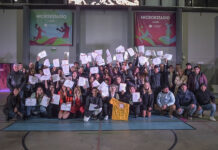 Entrega de diplomas a egresados y egresadas del programa Mini guardavidas