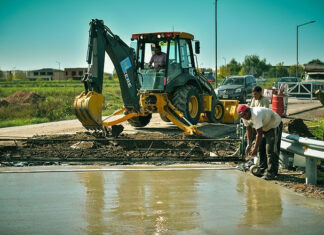 Pavimento y luz: continúan las obras en las calles Libertad y 5 de Junio e instalan 53 nuevos puntos LED