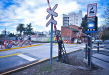 Agua, cloacas y pasos a nivel: avanzan las obras gestionadas por el Municipio en todo el distrito