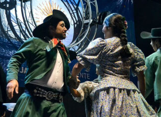 Un show de Diego Reinhold, el evento Savio Corre, y el 2º Certamen Nacional Folklórico son algunas de las actividades culturales para este fin de semana