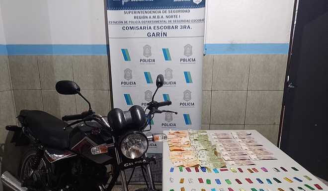 Garín: en plena vía pública, detuvieron a tres hombres que vendían cocaína y marihuana