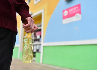 El programa de reciclado de aceite incorpora a los vecinos con nuevos puntos verdes en todas las UGC