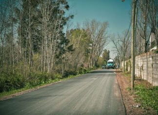 Avanzan los trabajos de pavimentación de calles y construcción de veredas en Garín y Maquinista Savio
