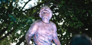 Quedó oficialmente inaugurado el monumento en homenaje a Diego Maradona