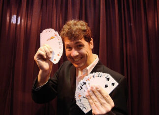 Adrián Guerra, el Mercado Cultural y la comedia “Amores que matan” son algunas de las propuestas del fin de semana