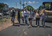 Más obras: el polideportivo de Garín renueva su pista de patinaje