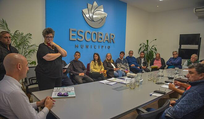 Importante reunión de trabajo entre el Comité de Emergencia Municipal y el Comité de la Cuenca del Río Luján para coordinar acciones ante posibles contingencias climáticas