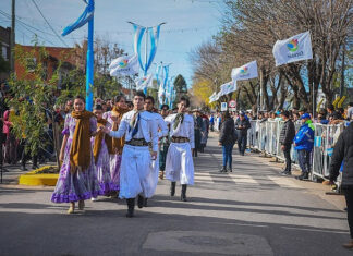 Maquinista Savio festejó su 49° aniversario en el renovado Boulevard 5 de Junio