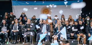 Día de la Independencia en Matheu: una multitud disfrutó del desfile patrio y del show de Los Tekis