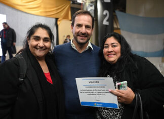 La Municipalidad de Escobar entregó subsidios a más de 100 cooperadoras educativas del distrito