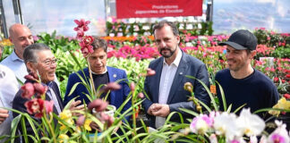 Fiesta Nacional de la Flor: Ariel Sujarchuk y Axel Kicillof recorrieron el Predio Floral