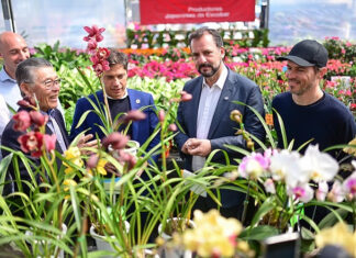 Fiesta Nacional de la Flor: Ariel Sujarchuk y Axel Kicillof recorrieron el Predio Floral