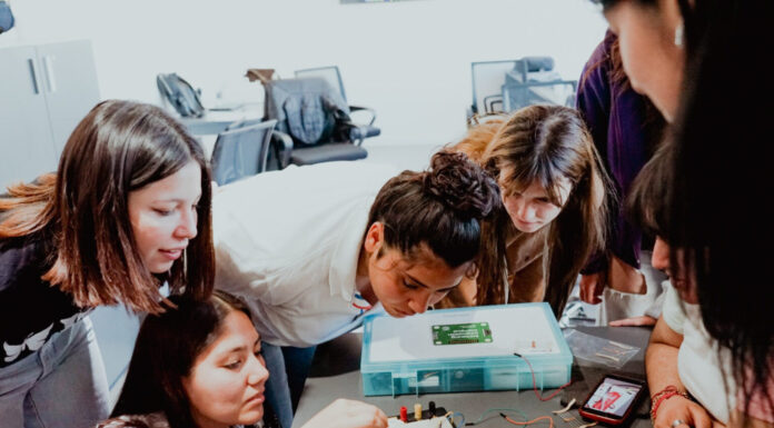 Polo FlyTech: desde su apertura, más de 300 vecinos participaron de distintas capacitaciones