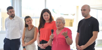 Casa Propia-Casa Activa: la Municipalidad entregó diez viviendas a adultos mayores beneficiarios del programa habitacional