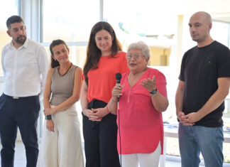 Casa Propia-Casa Activa: la Municipalidad entregó diez viviendas a adultos mayores beneficiarios del programa habitacional