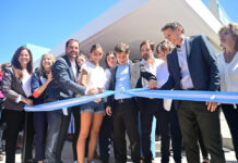 Ariel Sujarchuk y Axel Kicillof inauguraron un jardín de infantes y un Centro de Atención Primaria de la Salud en Matheu