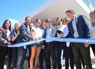Ariel Sujarchuk y Axel Kicillof inauguraron un jardín de infantes y un Centro de Atención Primaria de la Salud en Matheu