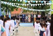 Ariel Sujarchuk encabezó el inicio del ciclo lectivo 2024