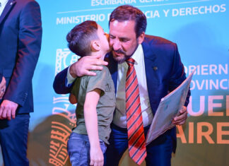 Acceso a la vivienda: se entregaron escrituras sociales a vecinos del distrito