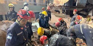 Bomberos del partido de Escobar trabajaron en la búsqueda de sobrevivientes en Villa Gesell