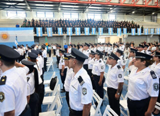 Emotivo acto por la celebración del Día de la Policía bonaerense