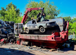 Con la compactación de 752 vehículos, la Municipalidad cuida el ambiente y recauda fondos para La Casita de Mario