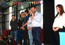 El barrio 24 de Febrero celebró su 40° aniversario con la inauguración de un polideportivo