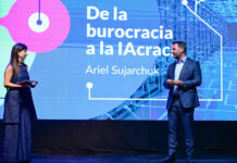 Ariel Sujarchuk encabezó el lanzamiento de un espacio para la formación de una ciudadanía y ética digital en la era de la IA