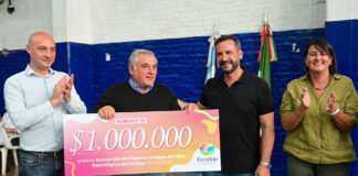 La Municipalidad de Escobar entregó a APANNE un subsidio de un millón de pesos y donará próximamente tres millones más