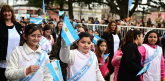 El 9 de julio, desfile y cierre a toda cumbia en Matheu