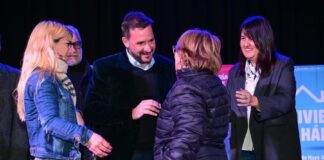 Se entregaron 102 escrituras sociales para garantizar el derecho a la vivienda