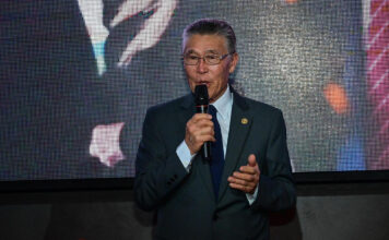 Tetsuya Hirose palpita la 62ª edición de la Fiesta Nacional de la Flor: “Mi deseo es que vuelva la costumbre de regalar flores”