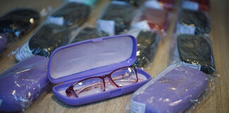 Visión Clara: 100 jubilados del distrito recibieron anteojos gratuitamente