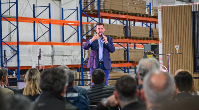 Los empresarios de Escobar presentaron junto a Ariel Sujarchuk inversiones por $977 mil millones que generarán más de 4000 empleos genuinos