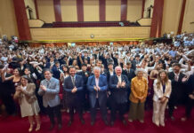 Emotivo acto en la UBA: los primeros egresados del Colegio Ramón Cereijo recibieron sus diplomas