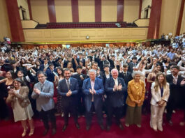 Emotivo acto en la UBA: los primeros egresados del Colegio Ramón Cereijo recibieron sus diplomas