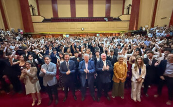 Emotivo acto en la UBA: los primeros egresados del Colegio Ramón Cereijo recibieron sus diplomas