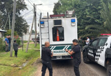 La Policía Municipal redujo a un hombre drogado que causaba destrozos en una casa: luego murió de sobredosis