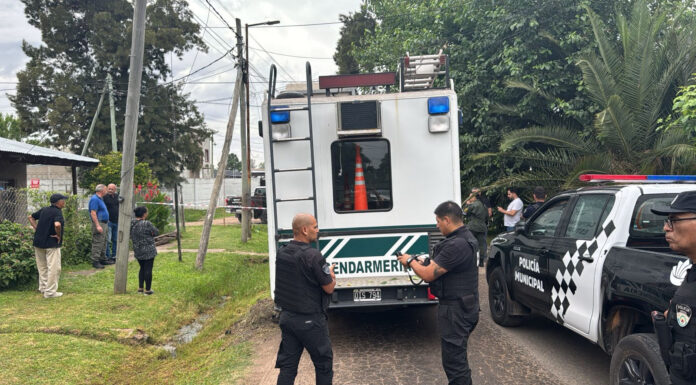 La Policía Municipal redujo a un hombre drogado que causaba destrozos en una casa: luego murió de sobredosis