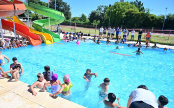 Miles de vecinos y vecinas ya disfrutan de una nueva edición de la Colonia de Verano en Escobar