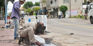 Comenzaron las obras de puesta en valor de la avenida Tapia de Cruz y la calle Colón en el centro de Belén de Escobar